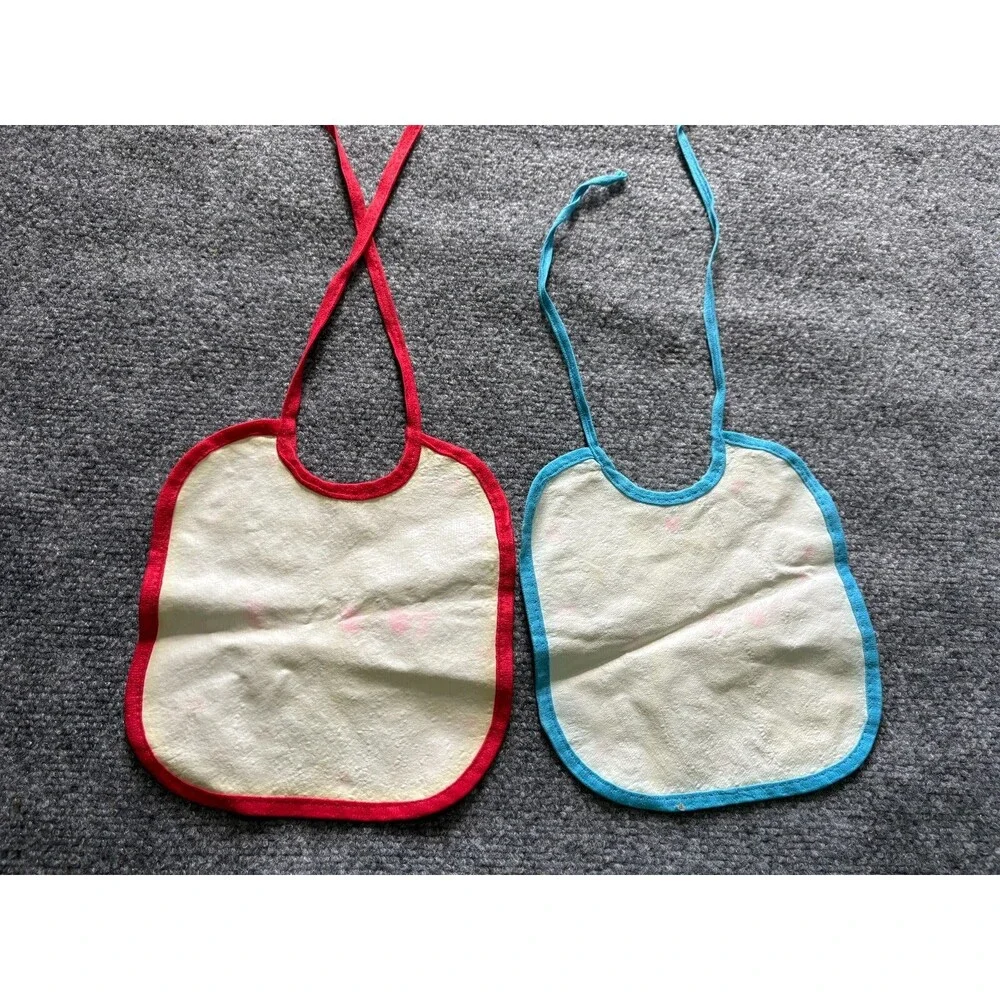 Toys R Us Bib Lot of 2 